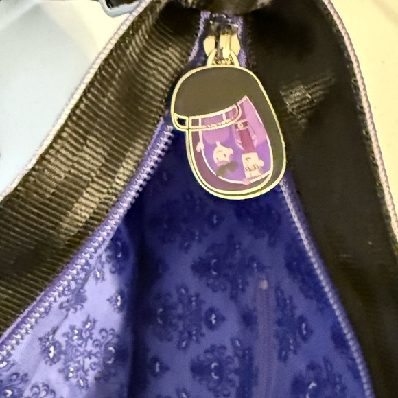 Harveys Haunted Mansion Shoulder Bag - Picture 7 of 11